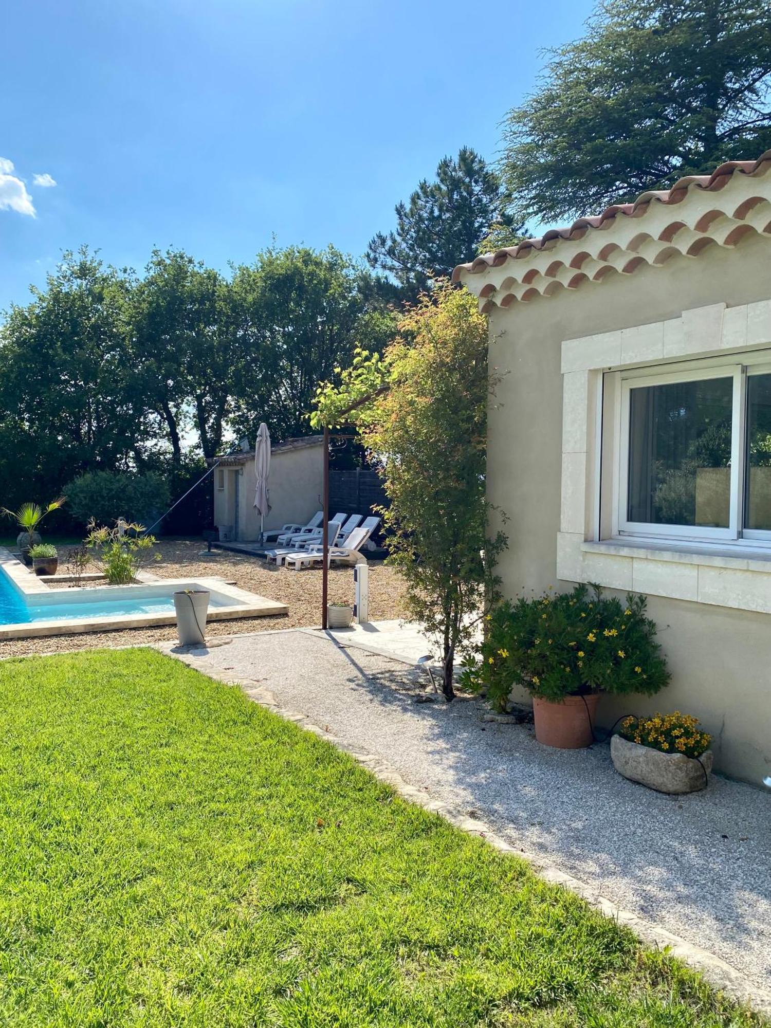La Petite Maison Robion en Luberon الغرفة الصورة